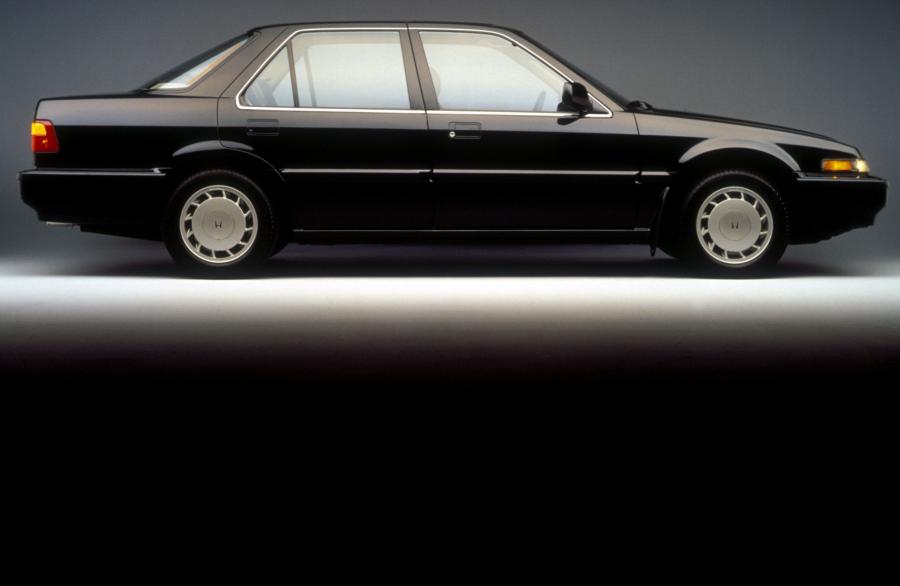  Honda Accord 1986 года  (фото 7 из 26)